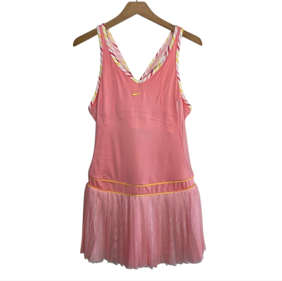 NWT Nike | Sphere Dry Tennis Dress Pink Yellow Maria Sharapova Size Large 12-14 - Picture 1 of 9